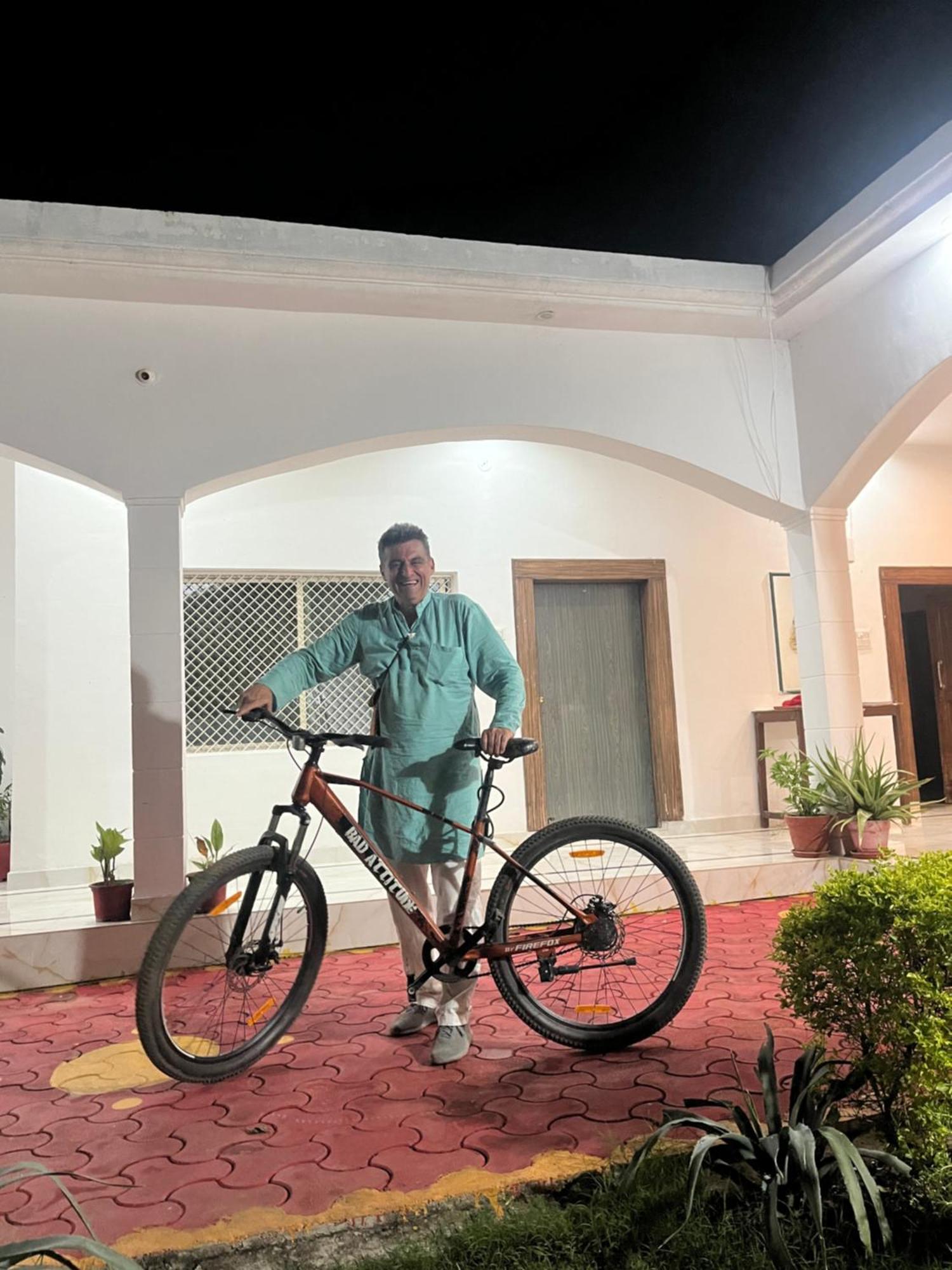 Sunrise Bed & Breakfast Khajurāho Exterior foto